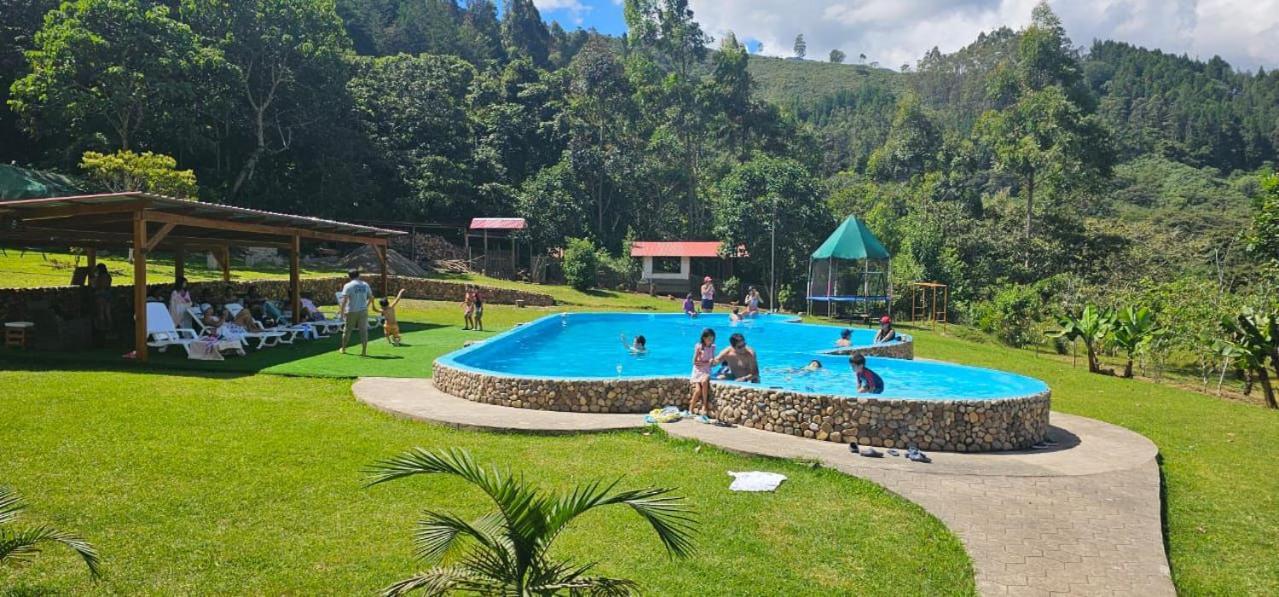 Hassinger Ranch Cabanas Oxapampa Εξωτερικό φωτογραφία