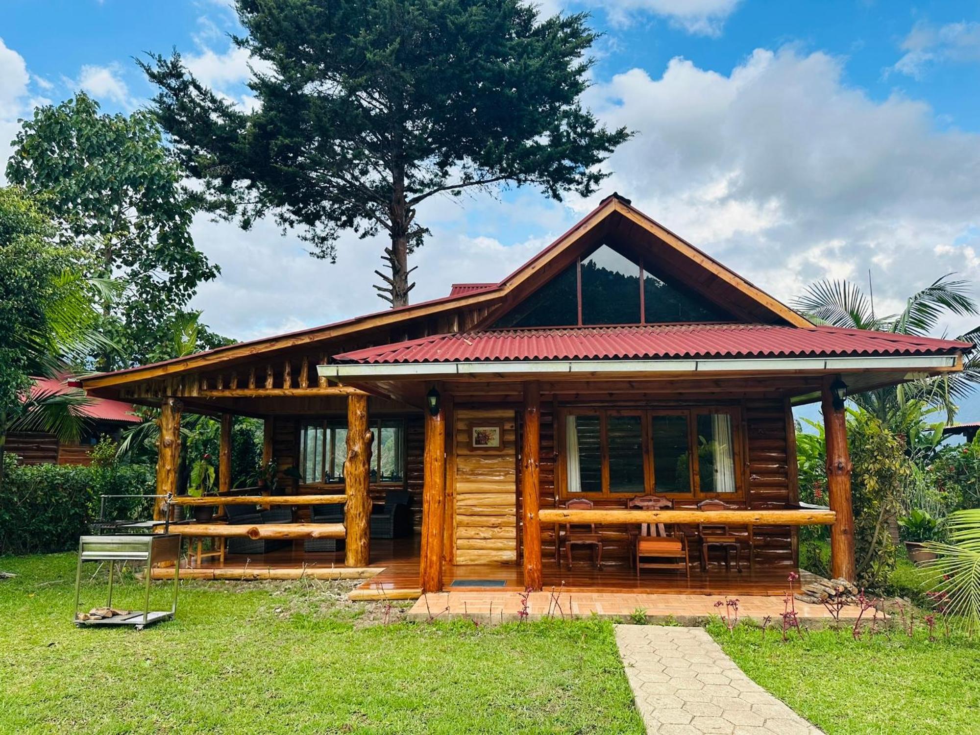 Hassinger Ranch Cabanas Oxapampa Εξωτερικό φωτογραφία