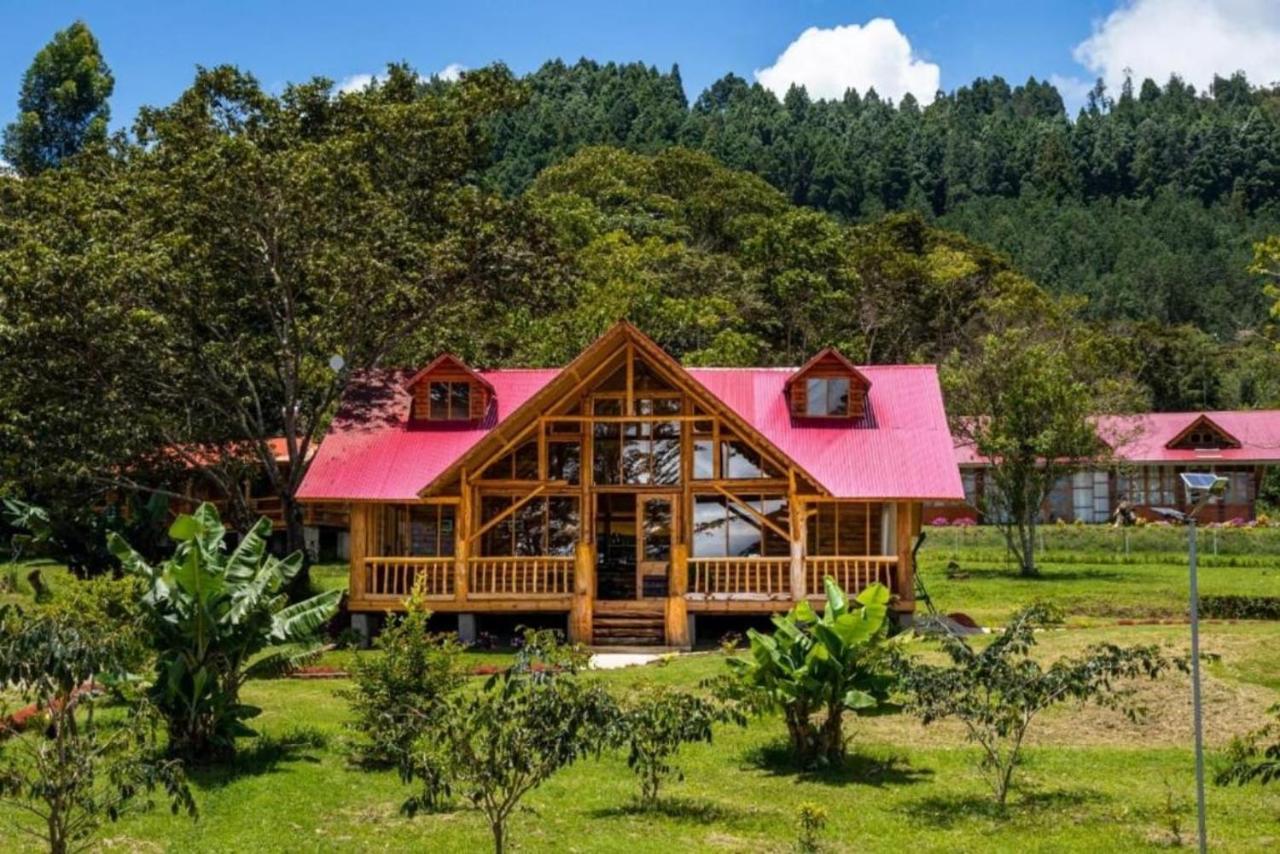 Hassinger Ranch Cabanas Oxapampa Εξωτερικό φωτογραφία